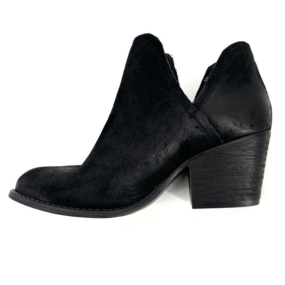 Steve Madden Women’s Black Distressed Leather Ankle Booties Size 6 - Picture 5 of 11